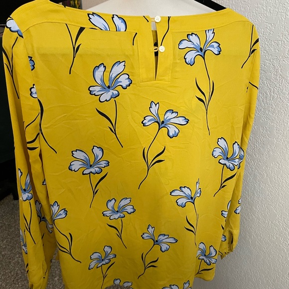 Loft Blouse - Picture 4 of 7